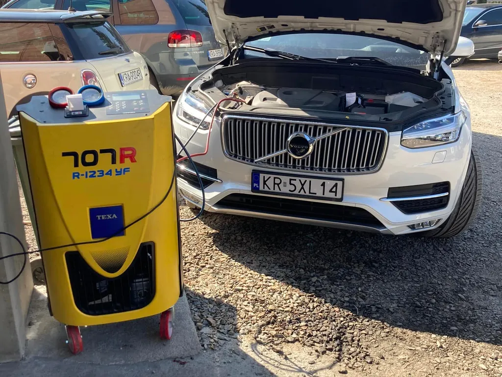 Serwis klimatyzacji Volvo z urządzeniem TEXA w PROFI-CAR